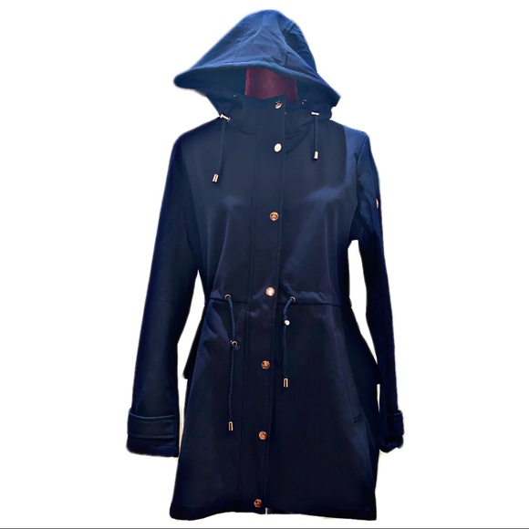 SOLD!!   Jessica Simpson Black Ruffle Back (L) Anorak! NWT - Picture 3 of 5